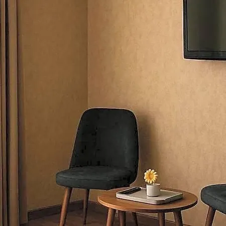 Hotel Red